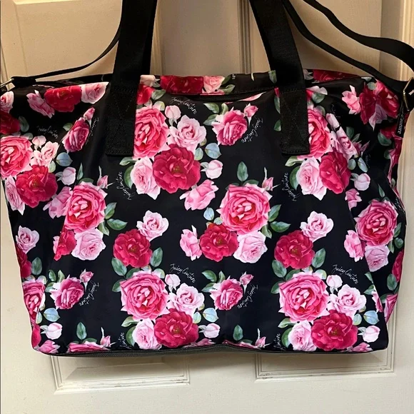 EUC Juicy Couture Sport Yourself overnight weekender duffle bag blk with roses - Picture 3 of 16